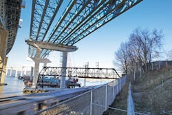 ZEE_Tzc160107p008hr ZEE_Tzc160107p008hr