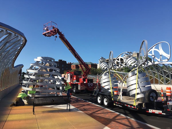 1654617820269 Bb Beesandhiveontruckdelivery