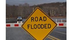 Road_flooded_sign_Gidly_Road