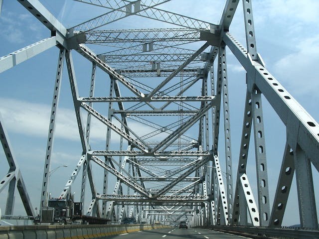 Tappan_Zee_Bridge_-_Hudson_River