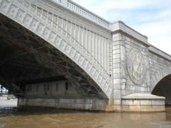 Bascule_span_-_Arlington_Memorial_Bridge_-_2013