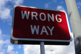 wrong-way-167535_960_720_6