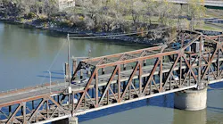 I_Street_Bridge_aerial_close-up_2011
