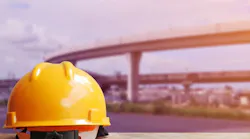 hard_hat_123rf:kittiyaporn10_36
