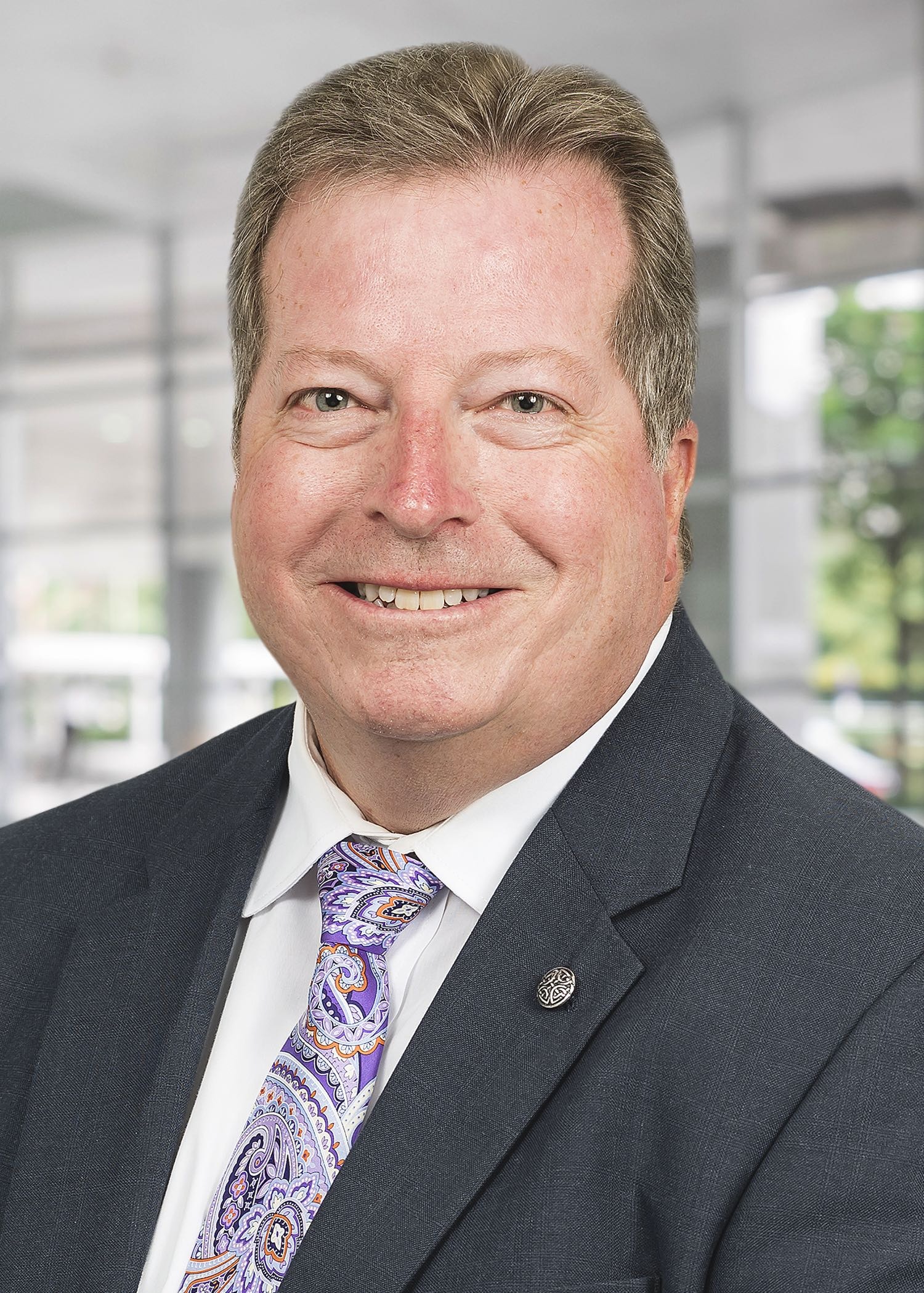 1654795761176 Holder Mike 2017 Portrait