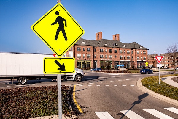 1654796098484 46288578261 14625189c7 C