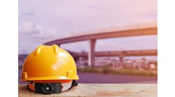 hard_hat_123rf-kittiyaporn10_38 hard_hat_123rf-kittiyaporn10_38