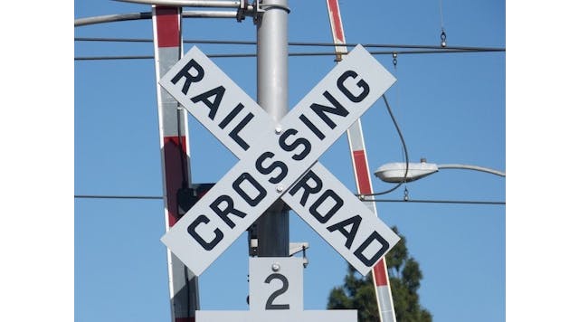 railroad-crossing-1334244_1920_2