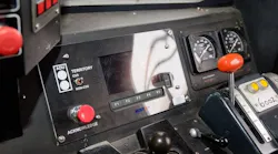 ERE2m43XUAIj8nv