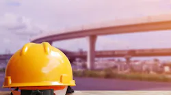 hard_hat_123rf-kittiyaporn10_45