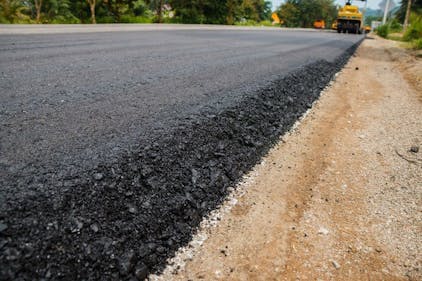 Treble Vet Outlook New report looks at benefits of rubber modified asphalt as a paving  solution | Roads and Bridges