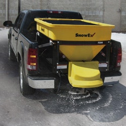 Costeffective bulk spreader Roads and Bridges