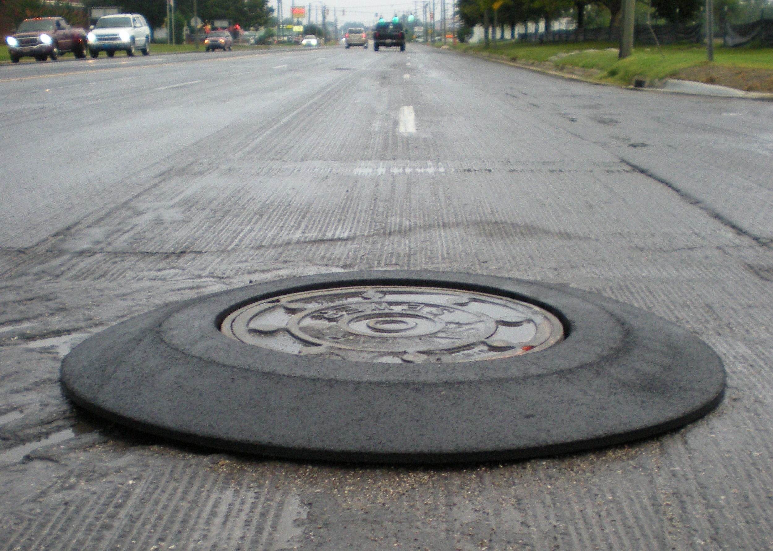 1654806430275 Manhole Safety Ramp In Street