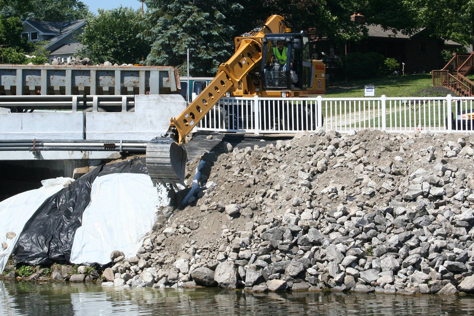 1654878070456 Gradall 1