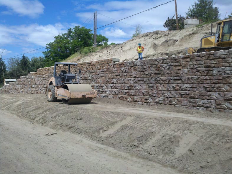 Redi-Rock-retaining-wall-for-highway-construction (1)