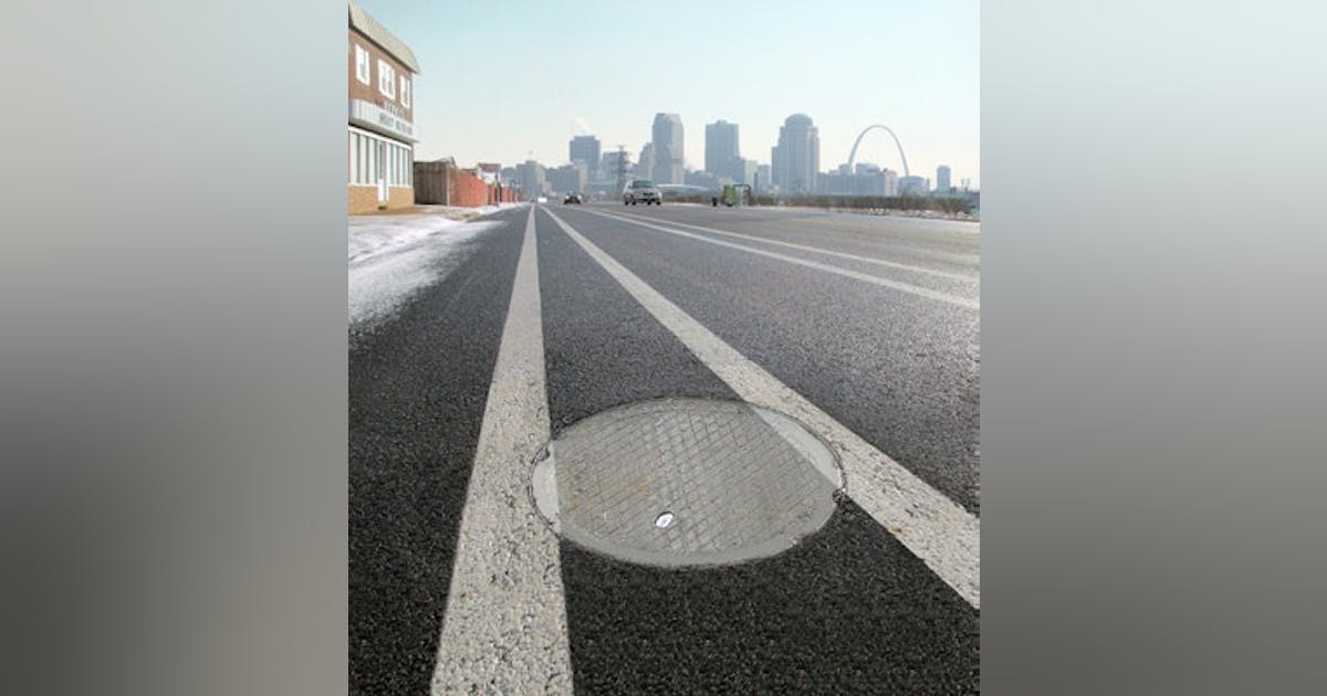 St. Louis sewer district relies on manhole risers | Roads and Bridges