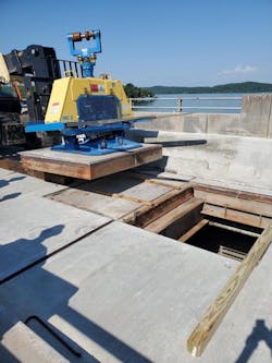 IMG_2843.JPG-2 IMG_2843.JPG-2