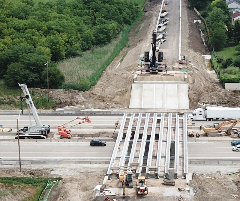 i-94 all crane TCC2250_1450