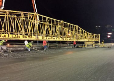 Bridge pavers-finishers