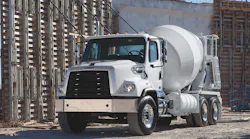 Freightliner 114SD