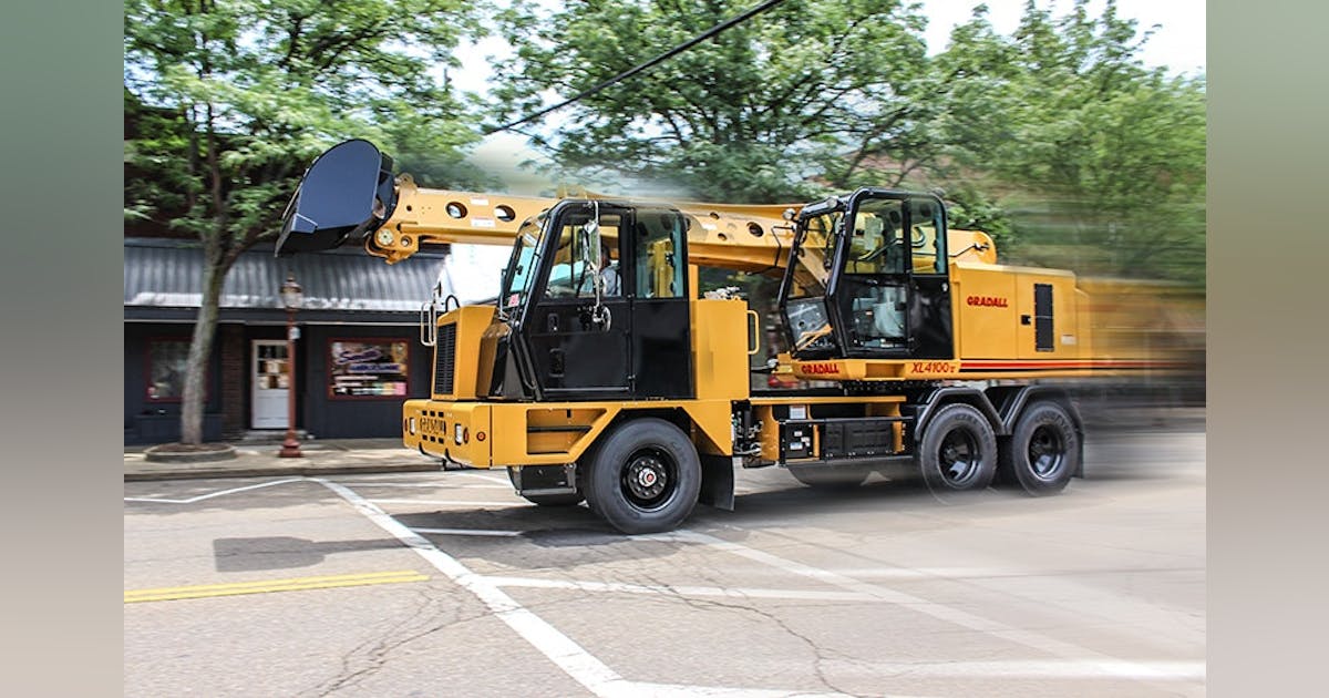 Gradall Excavator Powers Highway Speed Travel and Versatile Working ...