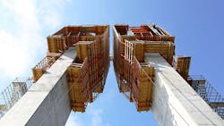 The two pylon legs of the Ironton-Russell Bridge were climbed simultaneously using the PERI ACS-R system. The two pylon legs of the Ironton-Russell Bridge were climbed simultaneously using the PERI ACS-R system.