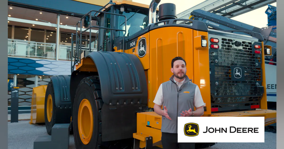 John Deere 904 P-Tier Wheel Loader | Roads & Bridges