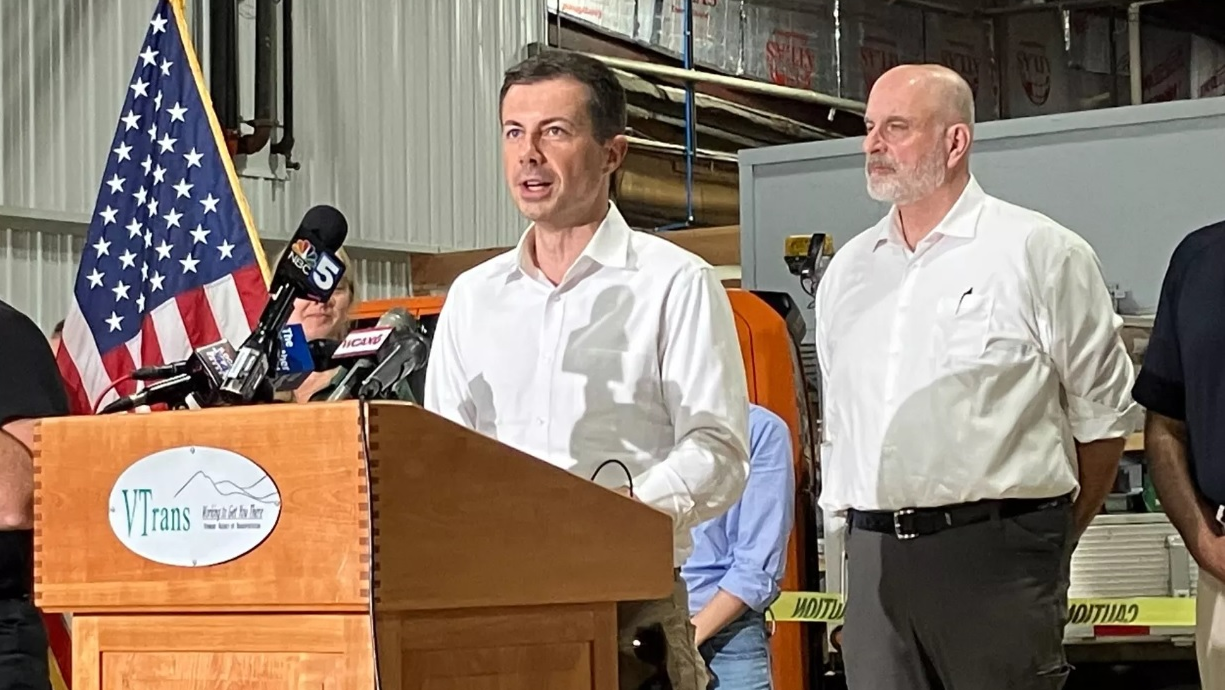 Untitled 64b6a0fc7d7a7