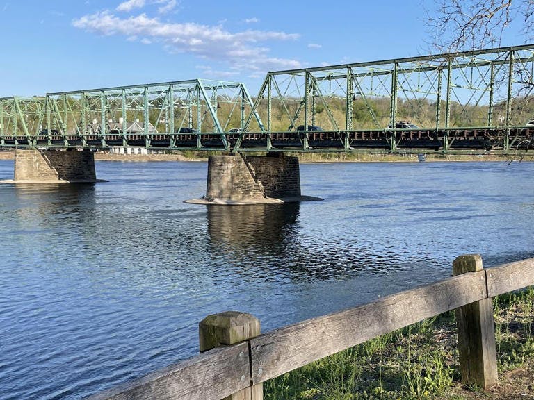 658d8c0319d6ed001e9de52c Newhope