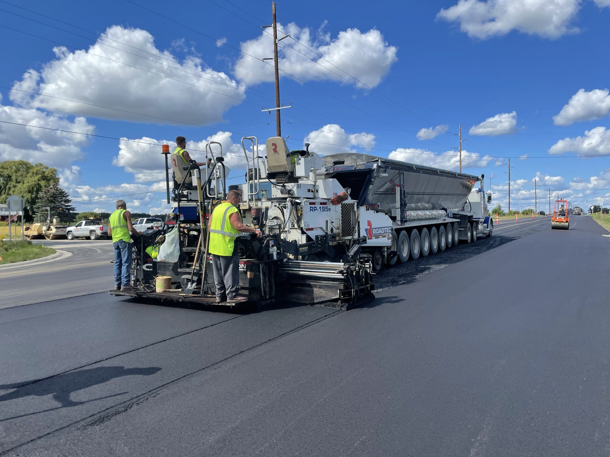 65ca385faec56f001ef2f85f Pic 1