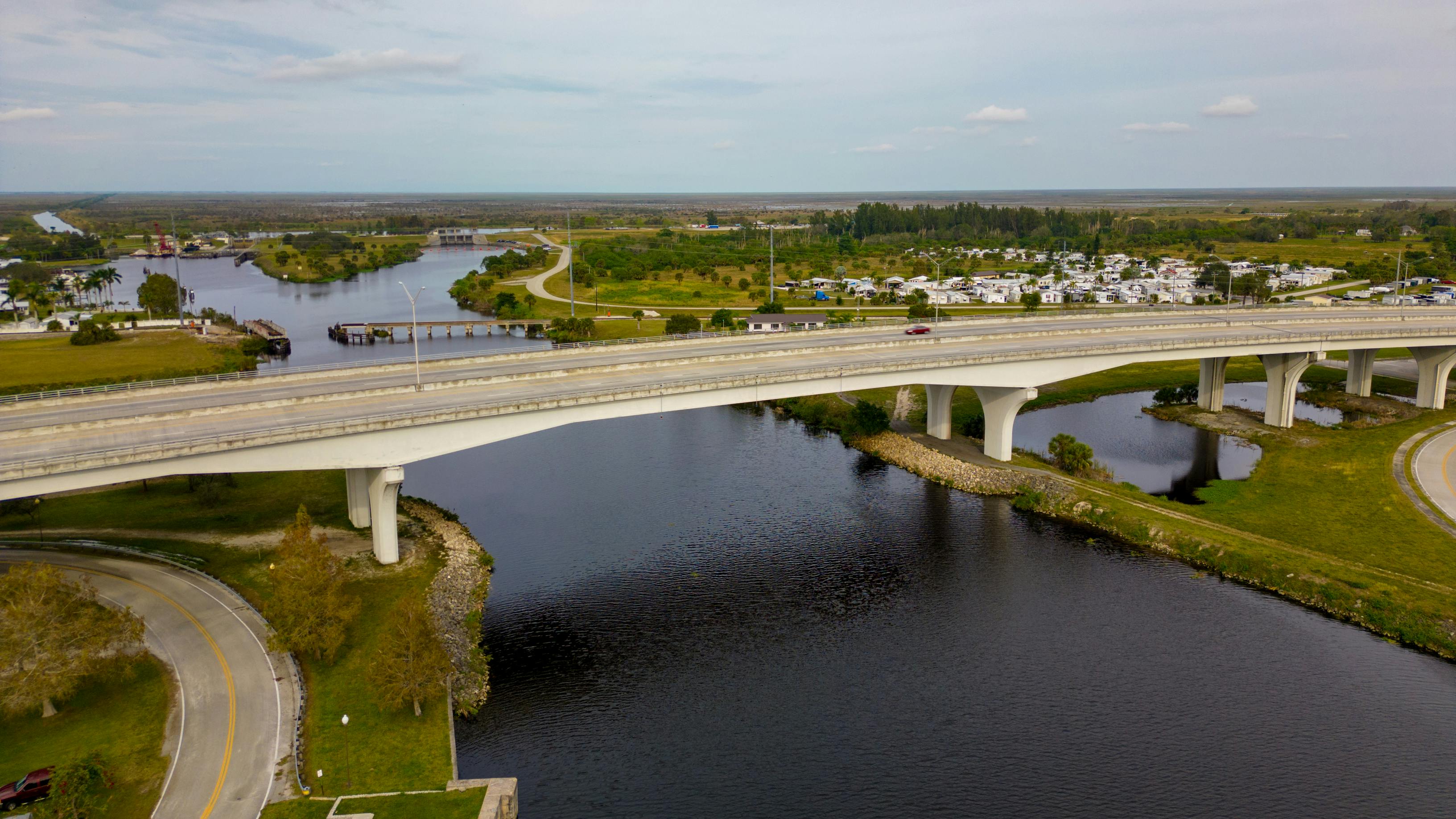Caloosahatchee bridge florida