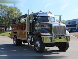 peterbilt_335_on_highway_truck peterbilt_335_on_highway_truck
