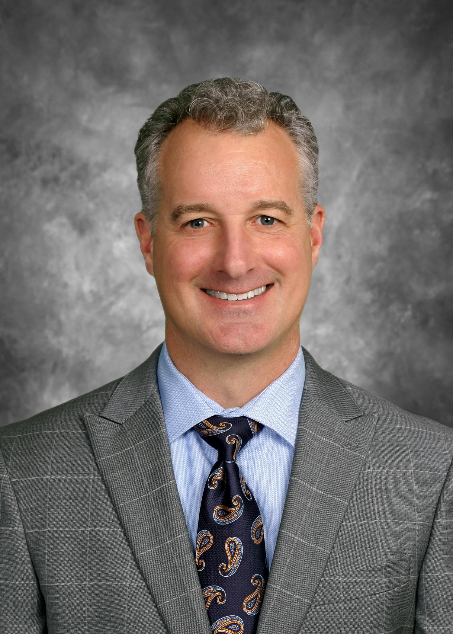 Headshot of Alan R. Williamson.