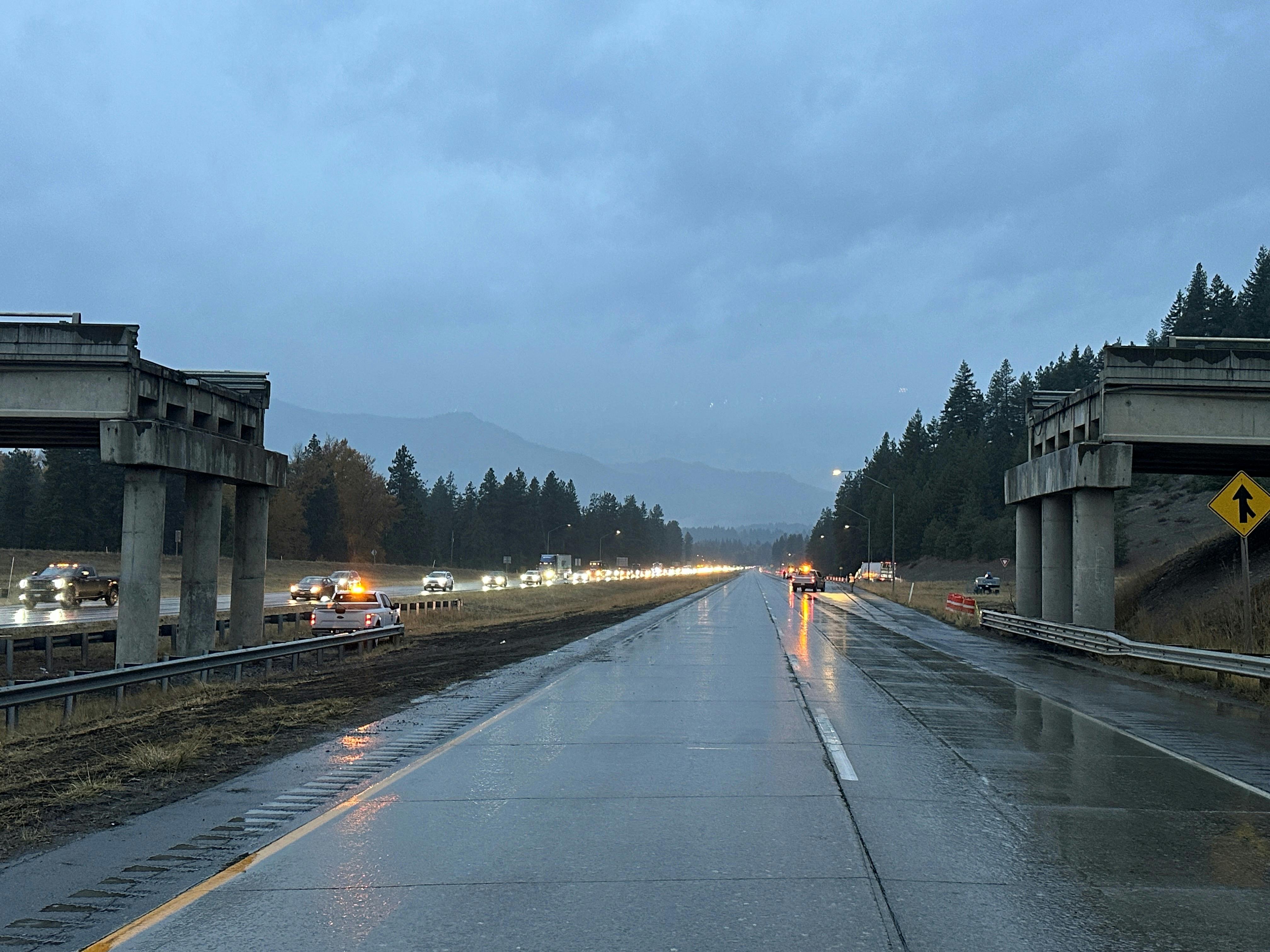 A section of the Bullfrog Road overpass was removed over I-90 near Cle Elum, Washington was removed.