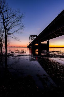 The Ohio River Bridge connecting Paducah, Ky., and Metropolis, Ill. The Ohio River Bridge connecting Paducah, Ky., and Metropolis, Ill.