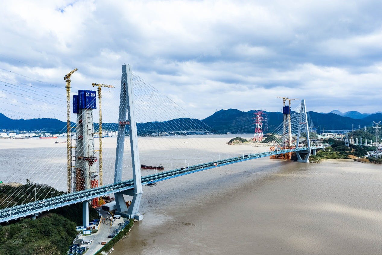 Taoyaomen Bridge in China